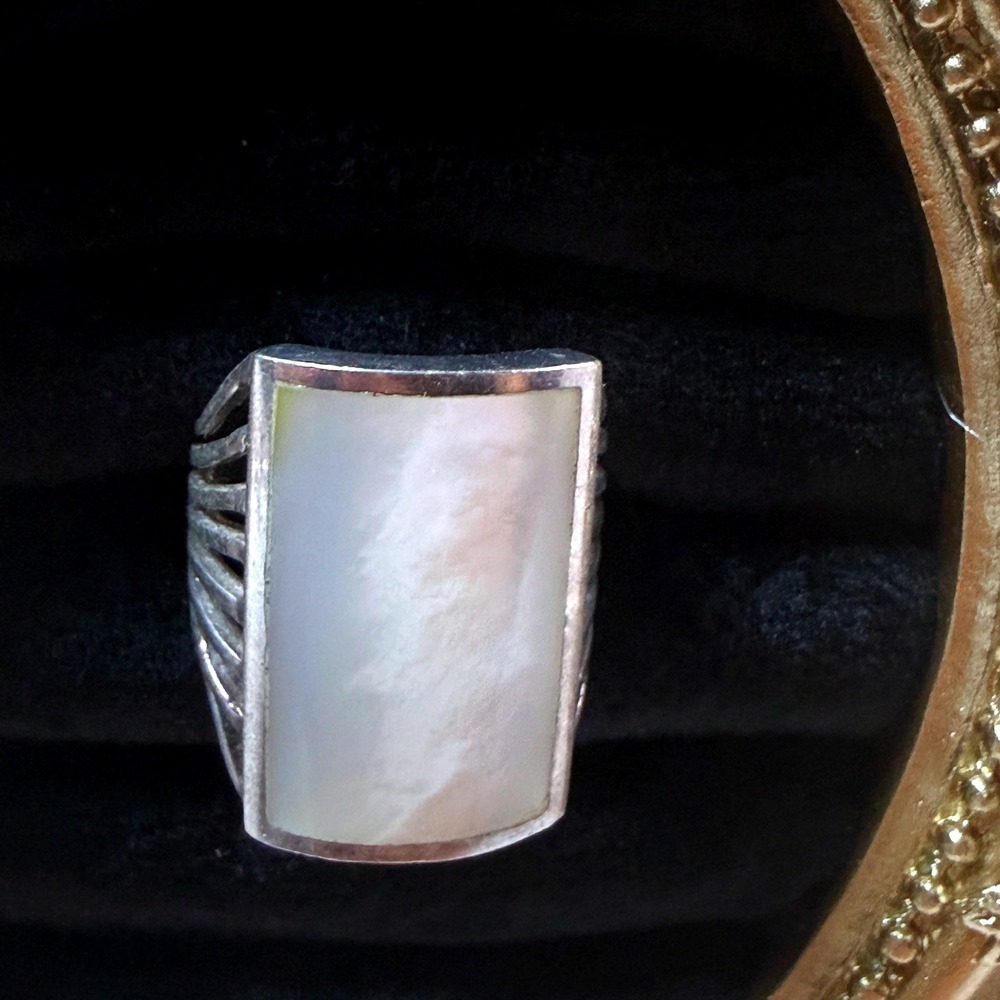 Vintage Mother of Pearl Sterling‎ Ring Size 6.75 Coastal Boho 925